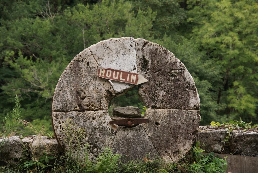 Вилла Moulin De Record Ferrieres  Экстерьер фото