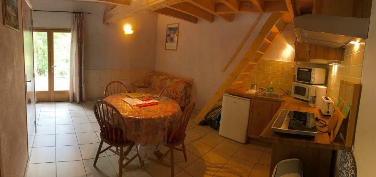 Вилла Moulin De Record Ferrieres  Экстерьер фото
